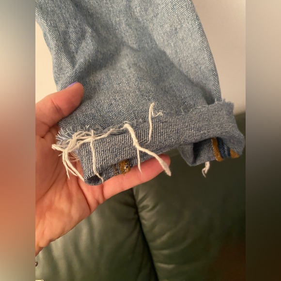 Destroyed jeans with patches - Picture 4 of 5